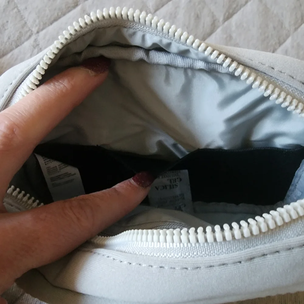 Vooray Sidekick Gray Moto Crossbody Bag‎